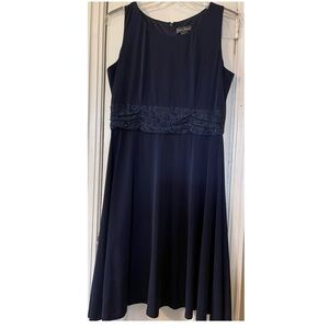 EUC Jessica Howard Navy Blue Sleeveless Dress